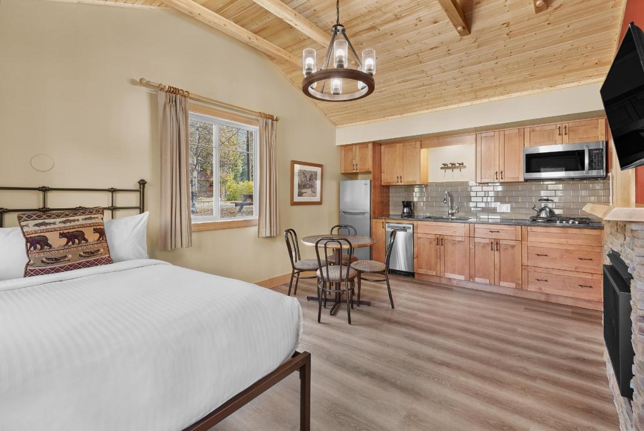 Patricia Lake Bungalows 재스퍼 외부 사진