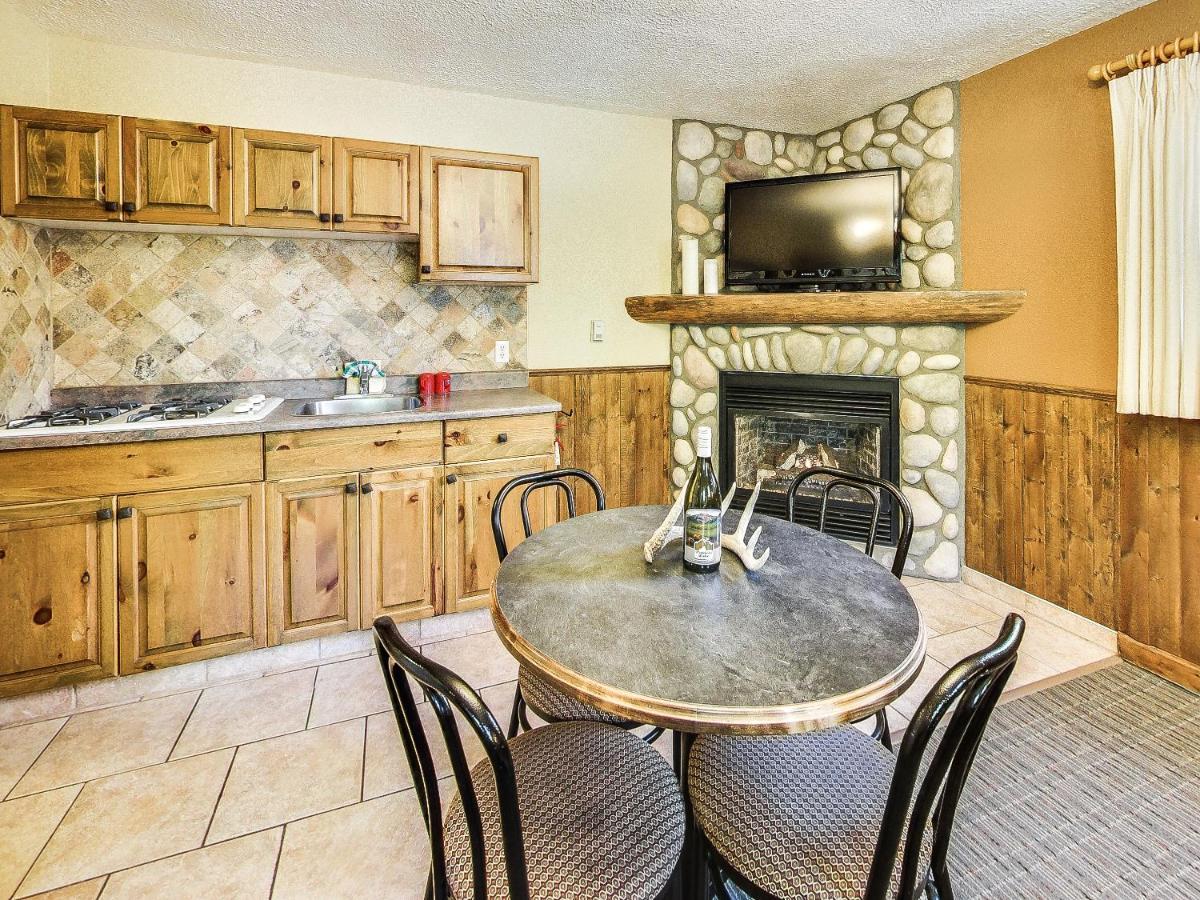 Patricia Lake Bungalows 재스퍼 외부 사진