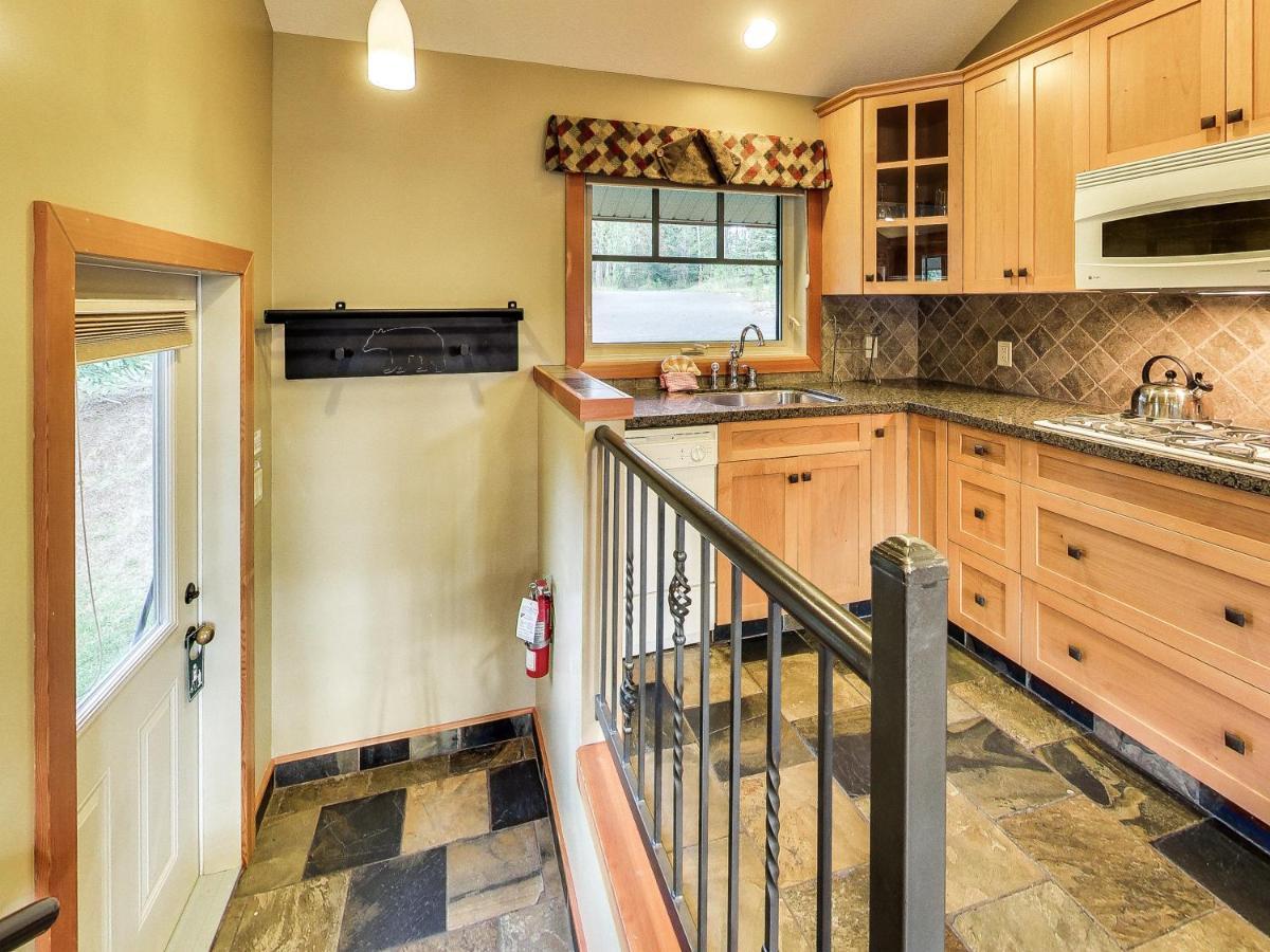 Patricia Lake Bungalows 재스퍼 외부 사진
